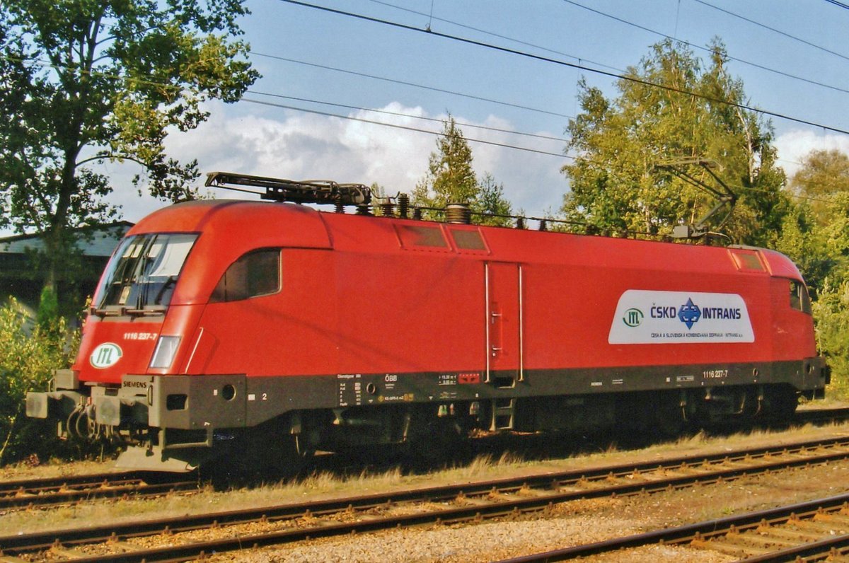 ÖBB 1116 237 steht am 3 September 2005 in Bad Bentheim.