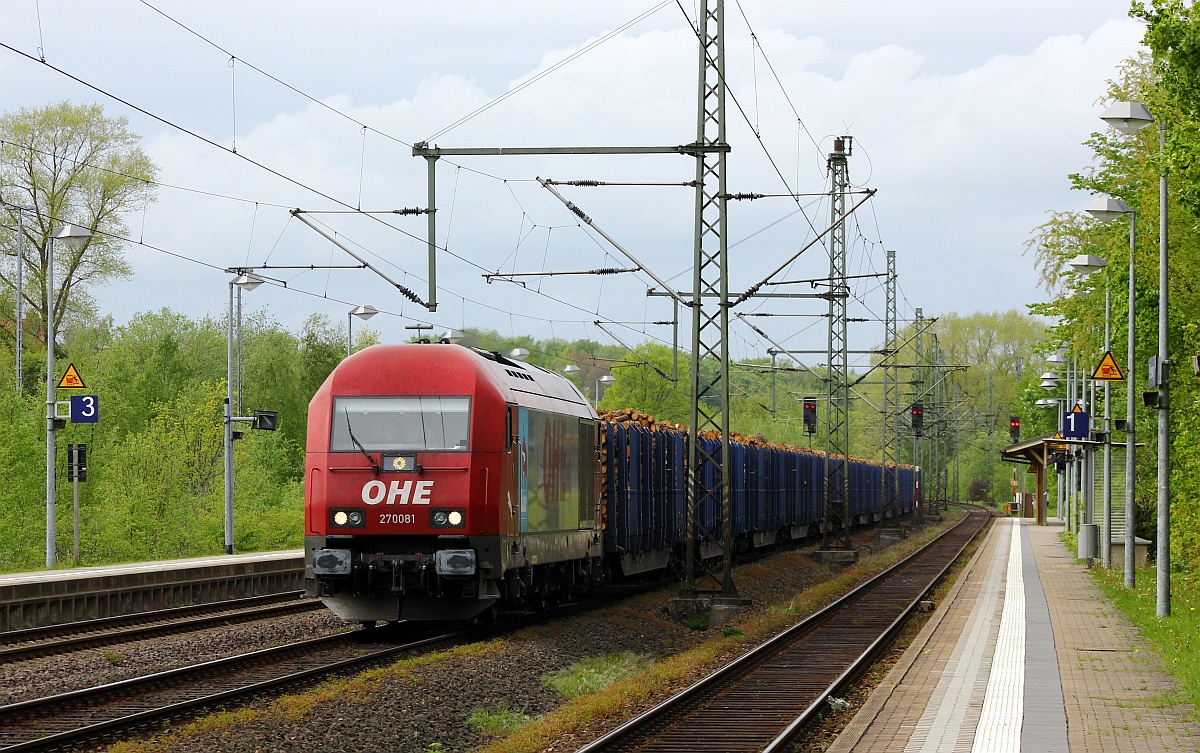 OHE 270081 oder 223 102-5(REV/MMAL/15.08.07, 2.Verl bis 18.07.15) mit dem DGS 92xxx auf dem Weg Richtung Büchen. Schleswig 12.05.2015