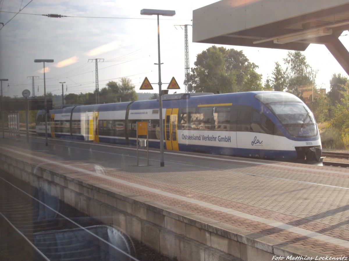 OLA VT 0008 mit ziel Ueckermnde Stadthafen im Bahnhof Btzow am 31.8.13