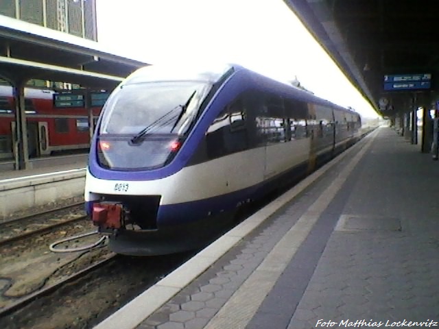 OLA VT 0013 mit ziel Neustrelitz Hbf im Bahnhof Stralsund Hbf am 13.10.13