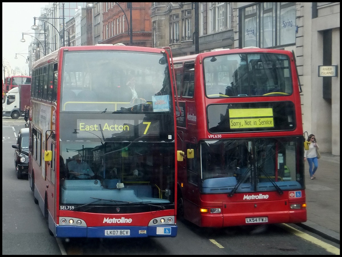 Optare von Metroline in London.