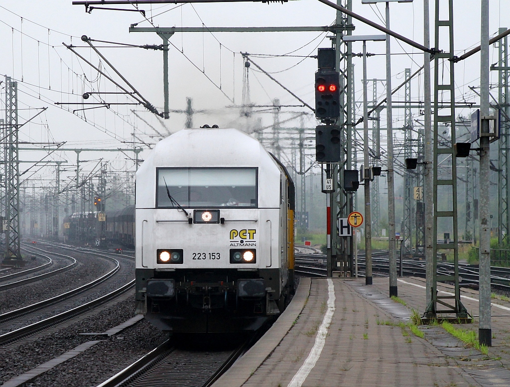 PCT/ARS 223 153-8 mit dem Autotransportzug nach Cuxhaven aufgenommen in HH-Harburg. 29.06.2013