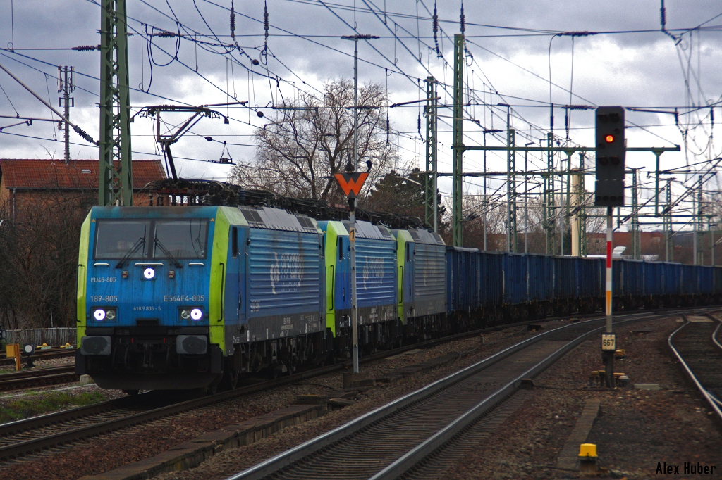 PKP 189 805 + 189 154 + 189 842 durchfahren am 19.12.14 Weimar gen Halle
