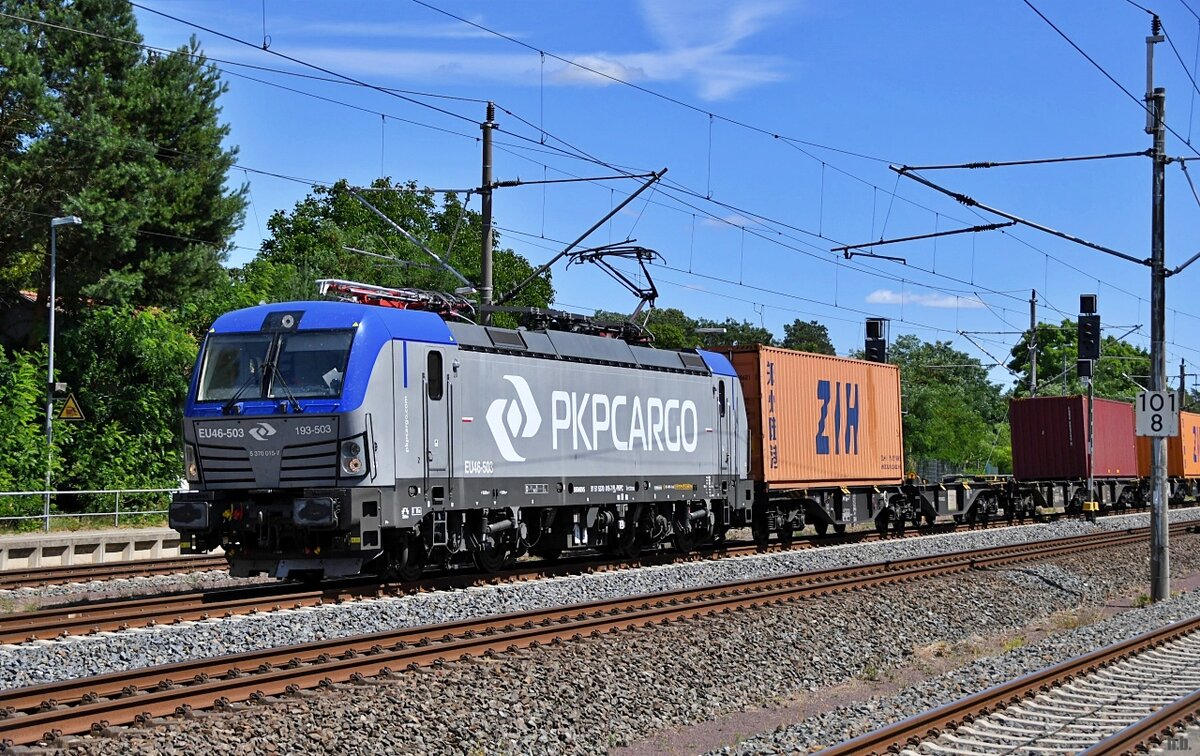 PKP 193 503 fuhr mit einen containerzug durch glwen,14.07.22