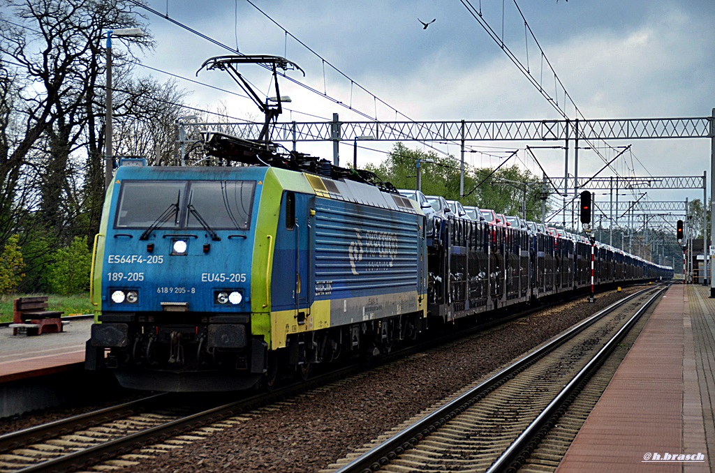 pkp EU 45-205 fuhr mit einen ganzzug durch rzepin,01.05.15