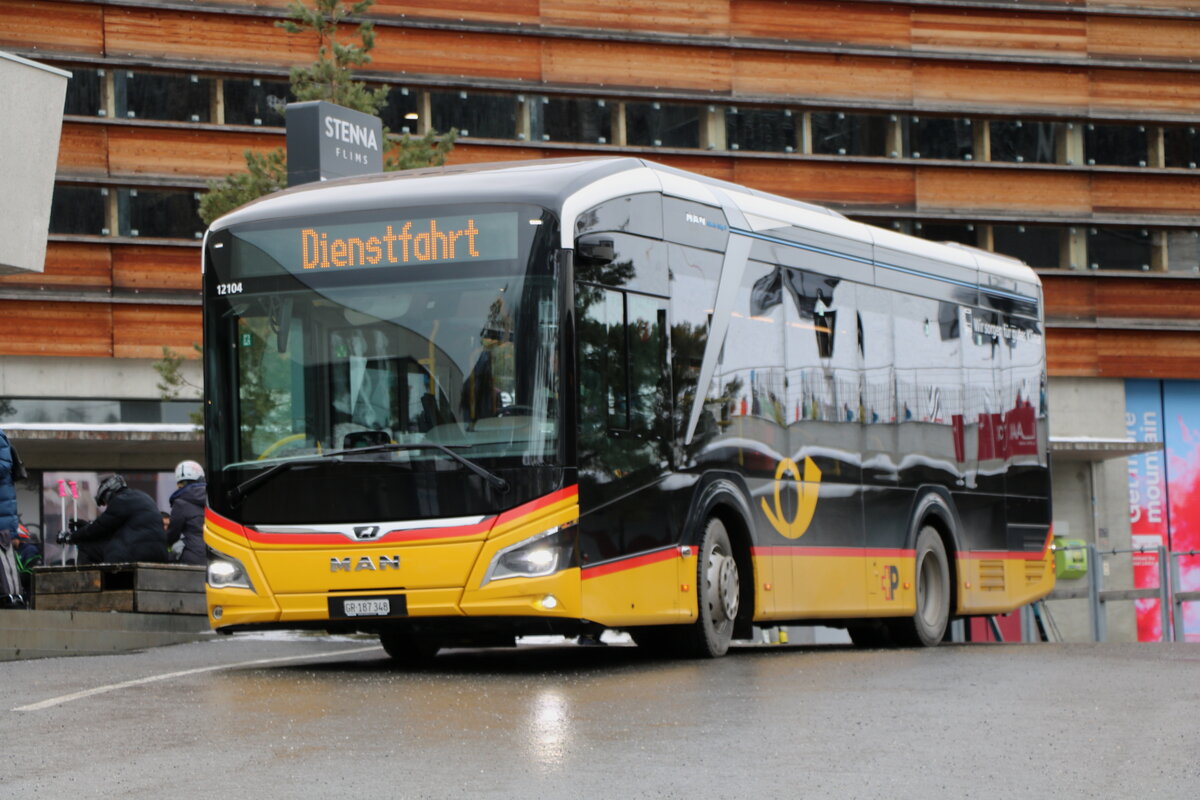 PostAuto Graubnden - GR 187'348/PID 12'104 - eMAN am 10. Januar 2025 in Flims (Aufnahme: Martin Beyer)