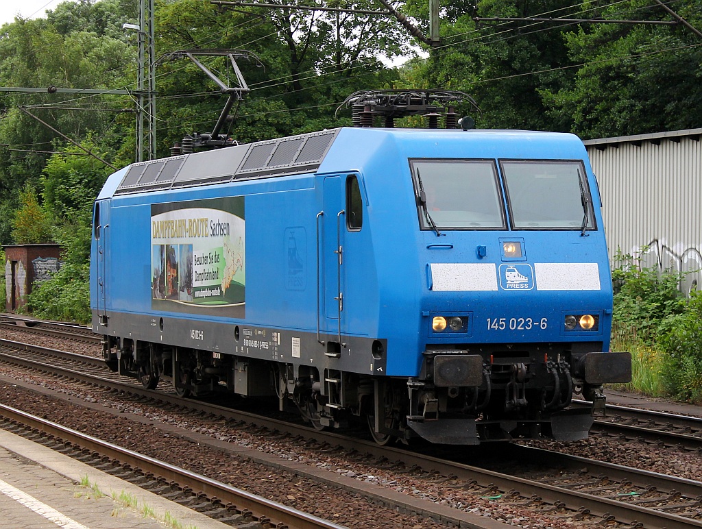 Press 145 023-6(im Original 145 083-2 Unt/LDX/25.02.08)fährt hier durch HH-Harburg. 14.07.2013