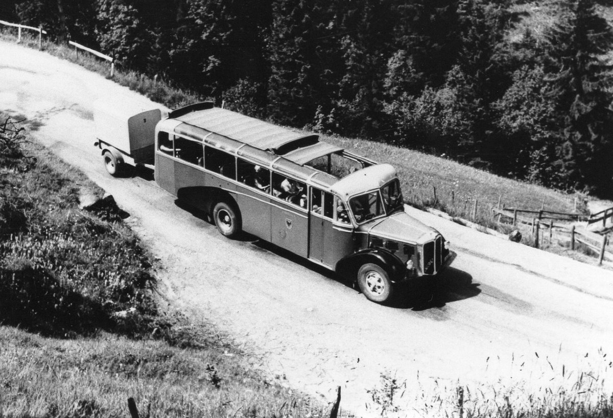 (R 08) - Aus dem Archiv: AFA Adelboden - Nr. 6/BE 26'706 - FBW/R&J um 1969 in Achseten, Tregel