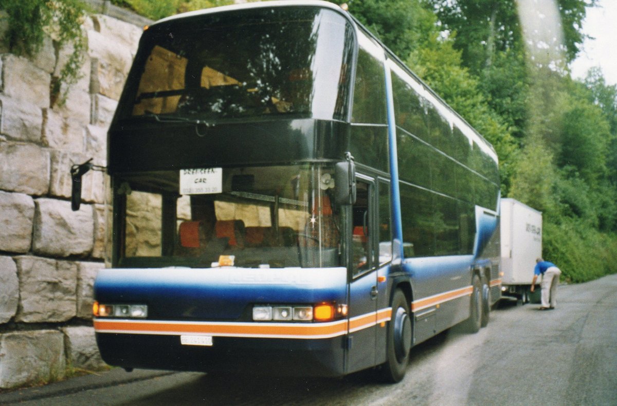 (R 3406) - Aus dem Archiv: Portmann, Scheuren - BE 241'410 - Neoplan am 24. Juli 2004 in Rickenbach, Waldeck