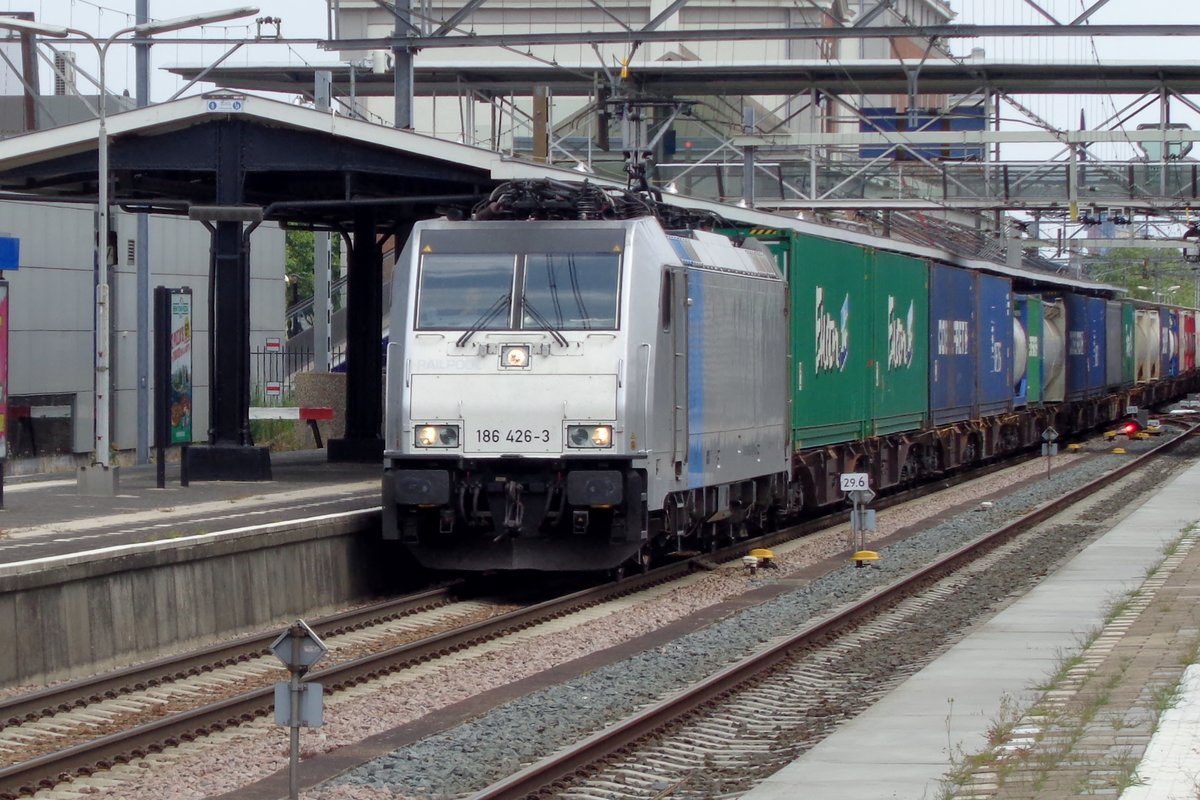 Railpool 186 426 durchfahrt am 19 Juli 2018 Dordrecht.