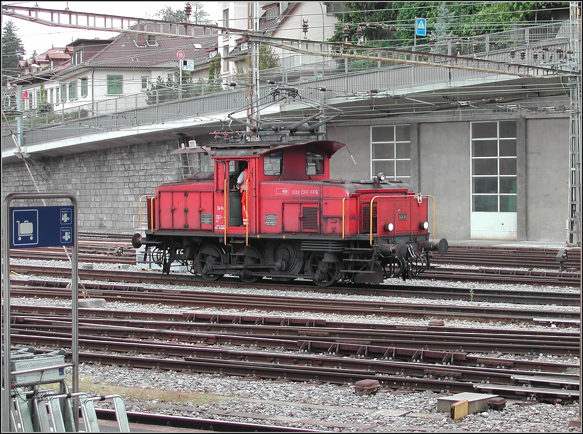 Rangierlok Ee 3/3 14424 in Bern. Die Lok ist aus der 5. Bauserie, ~1951. Juli 2006. 