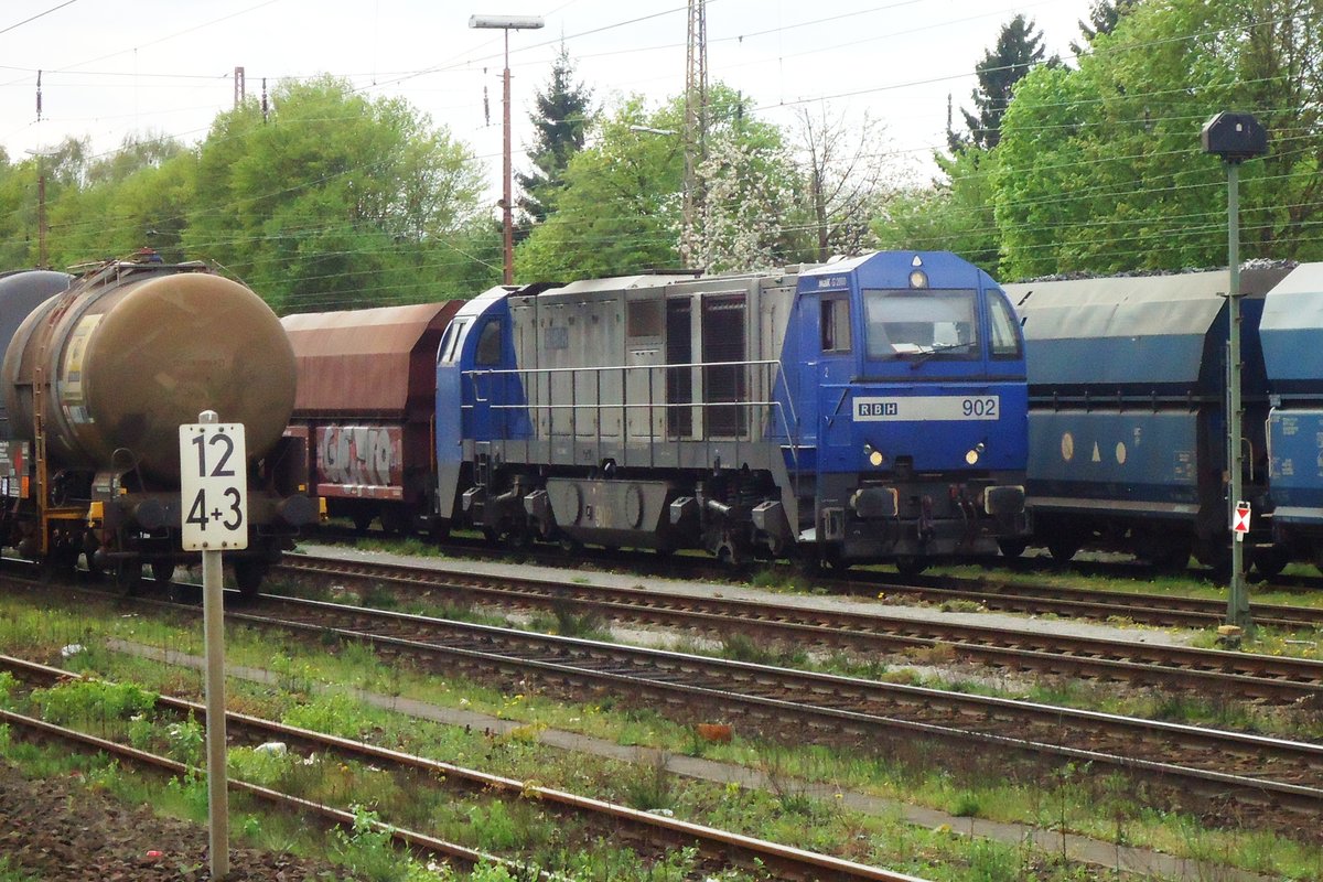 RBH 902 steht am 7 Jänner 2014 in Gladbeck West.