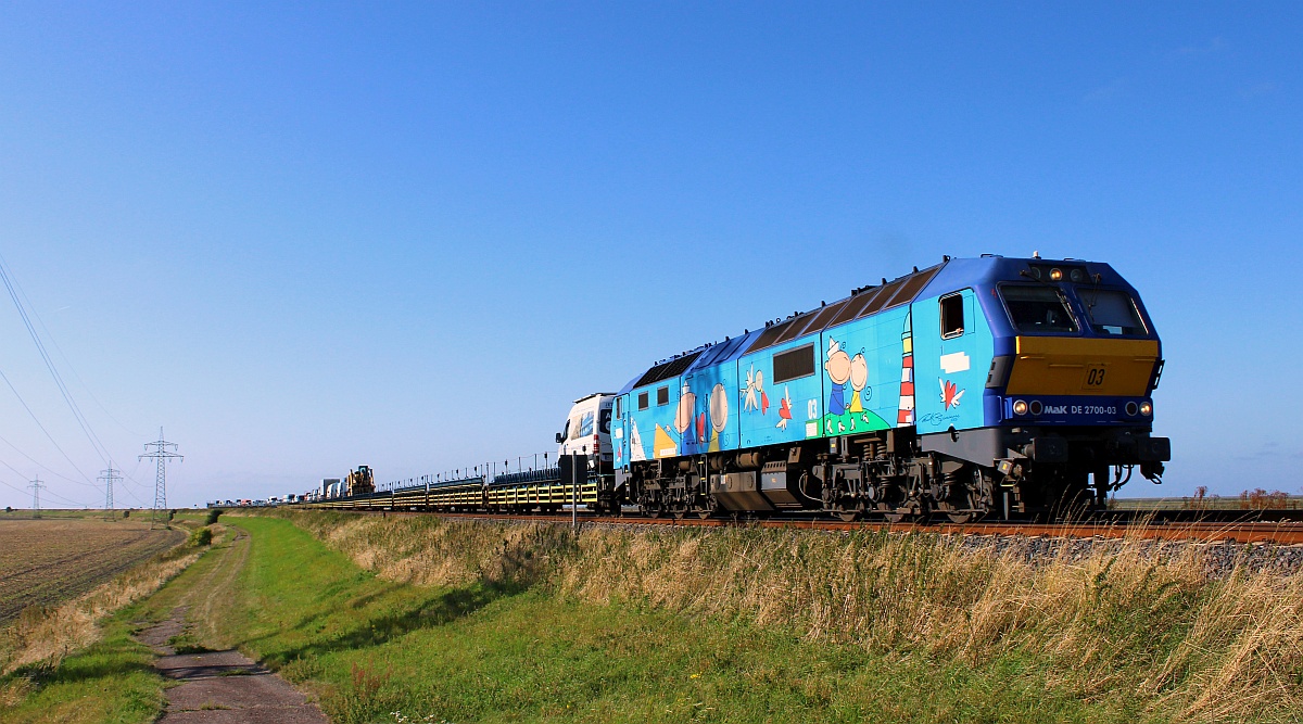 RDC/RAG 215 003-0 mit nem AZS nach Niebüll. Wiedingharder Neuer Koog 01.09.2021