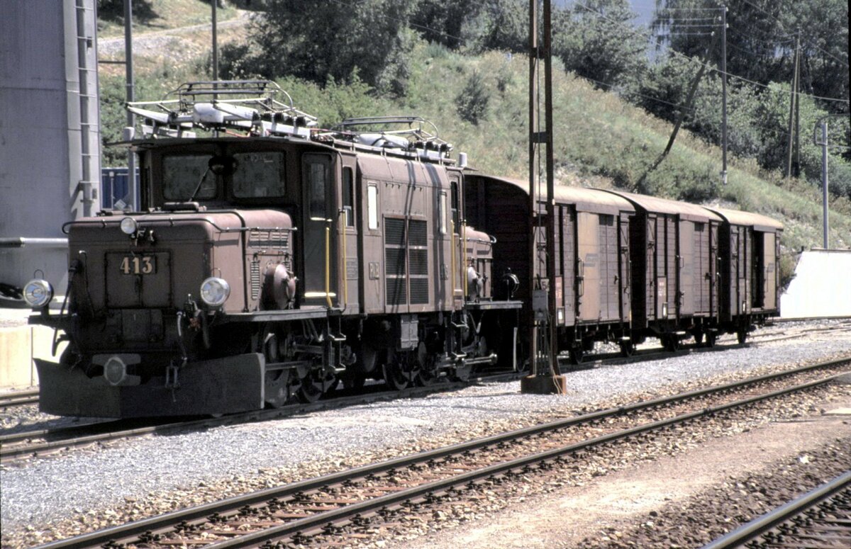 RhB Ge 6/6 I Nr.413 in Tiefencastel im August 1991.