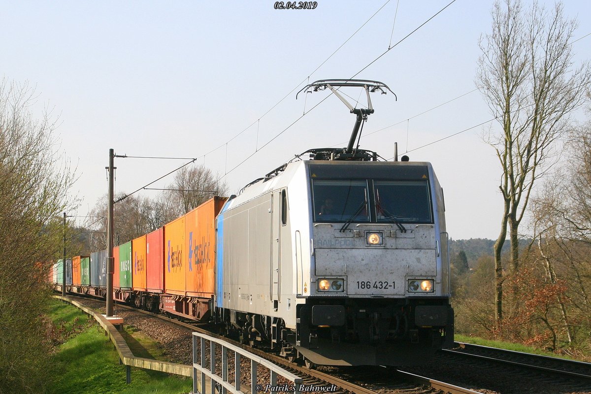 Rpool 186 432 mit Containerzug am 02.04.2019 in Hamburg-Moorburg