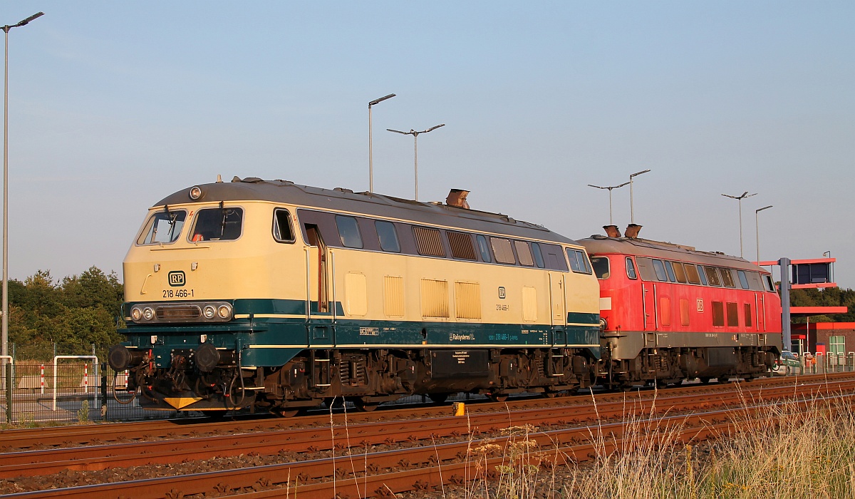 RPRS 218 466-1 und DB 218 389-5 Niebüll 16.08.2020