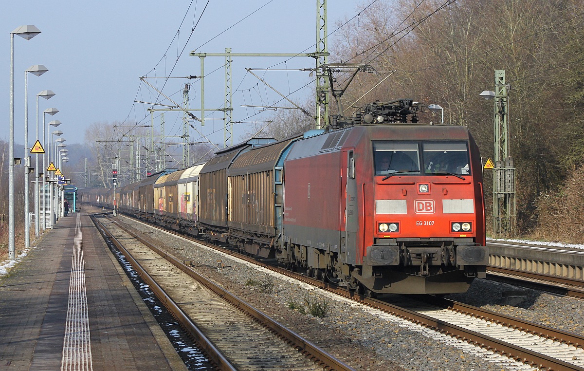 RSC EG 3107 mit nem laaaaangen Güterzug auf dem Weg nach Hamburg Maschen. Schleswig 13.02.3017