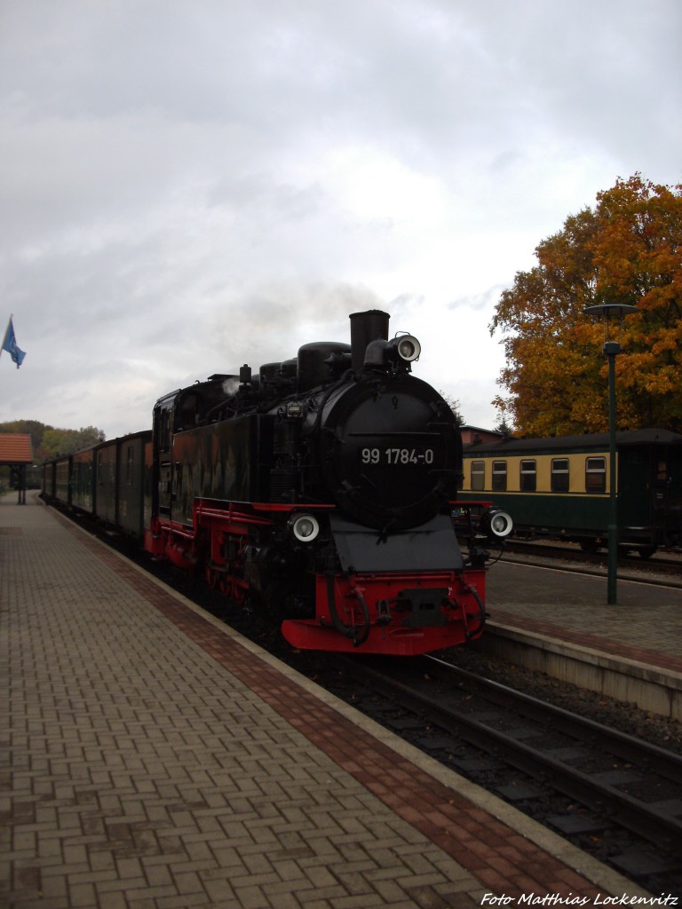 R�BB 99 1784 bei der Einfahrt in Putbus am 17.10.13