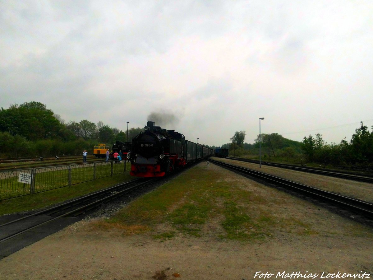 RBB 99 1784 bei der Einfahrt in den Putbusser Bahnhof am 21.5.16