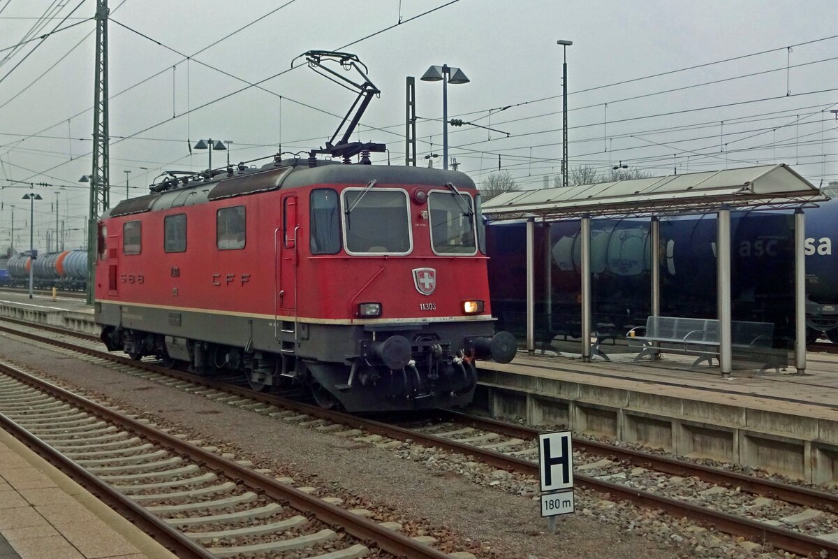 SBB 11303 lauft am 2 Jänner 2019 um in Singen.
