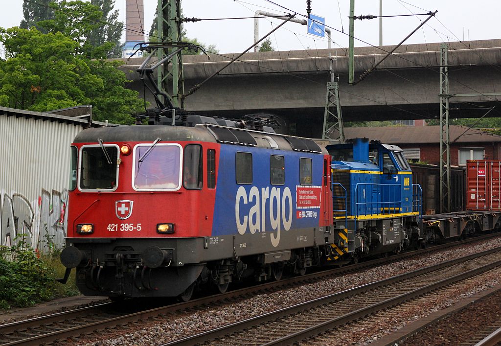 SBBC 421 395-5 mit MWB V 2305/277 405-7 und Containerzug, HH-Harburg 07.09.2012