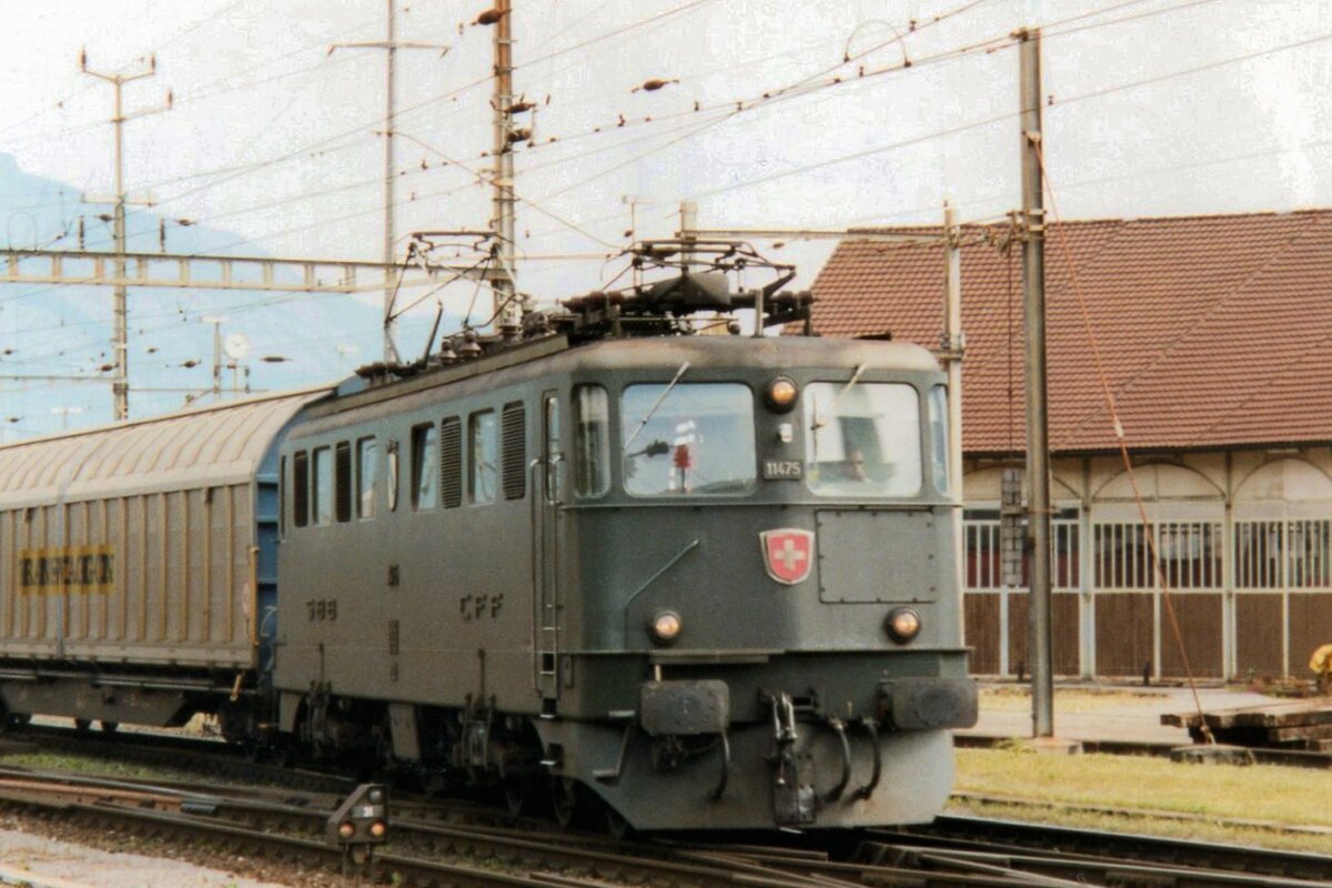 Scanbild von 11475 in Buchs SG am 18 Juni 2001.