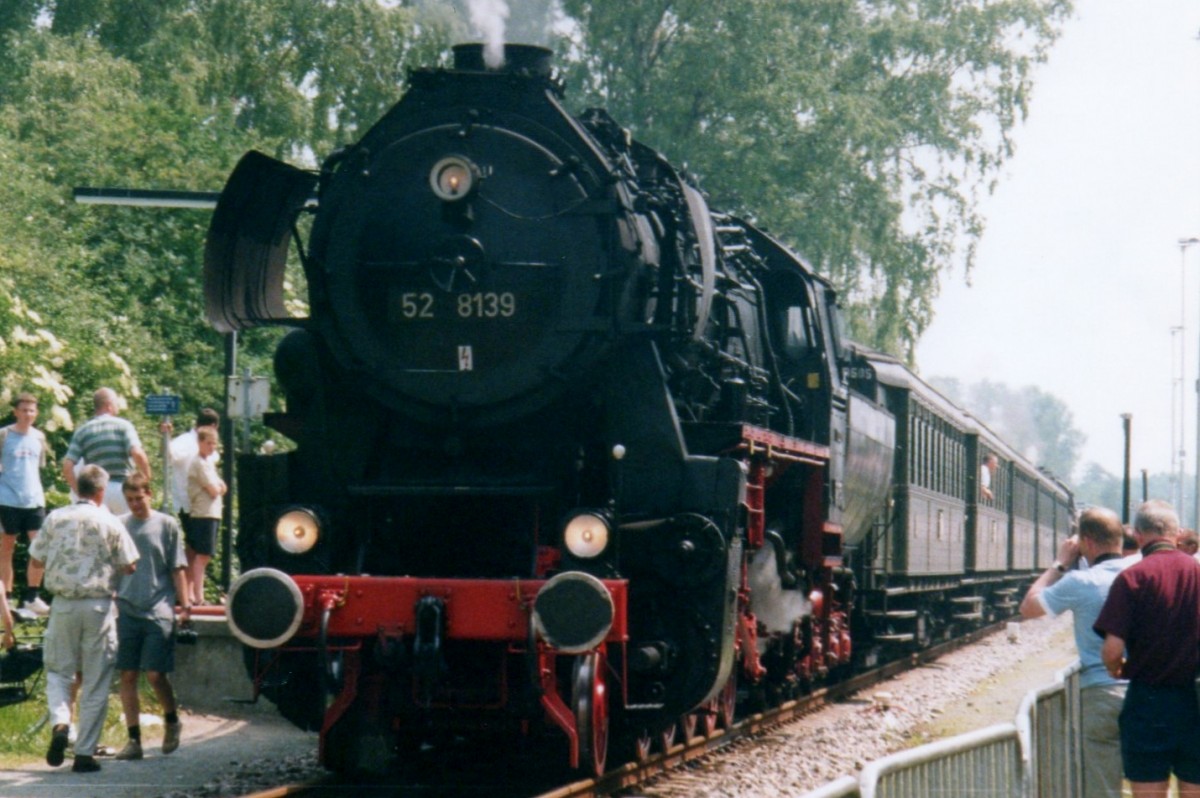 Scanbild von VSM 52 8139 in Winterswijk am 2 Juli 2002. 