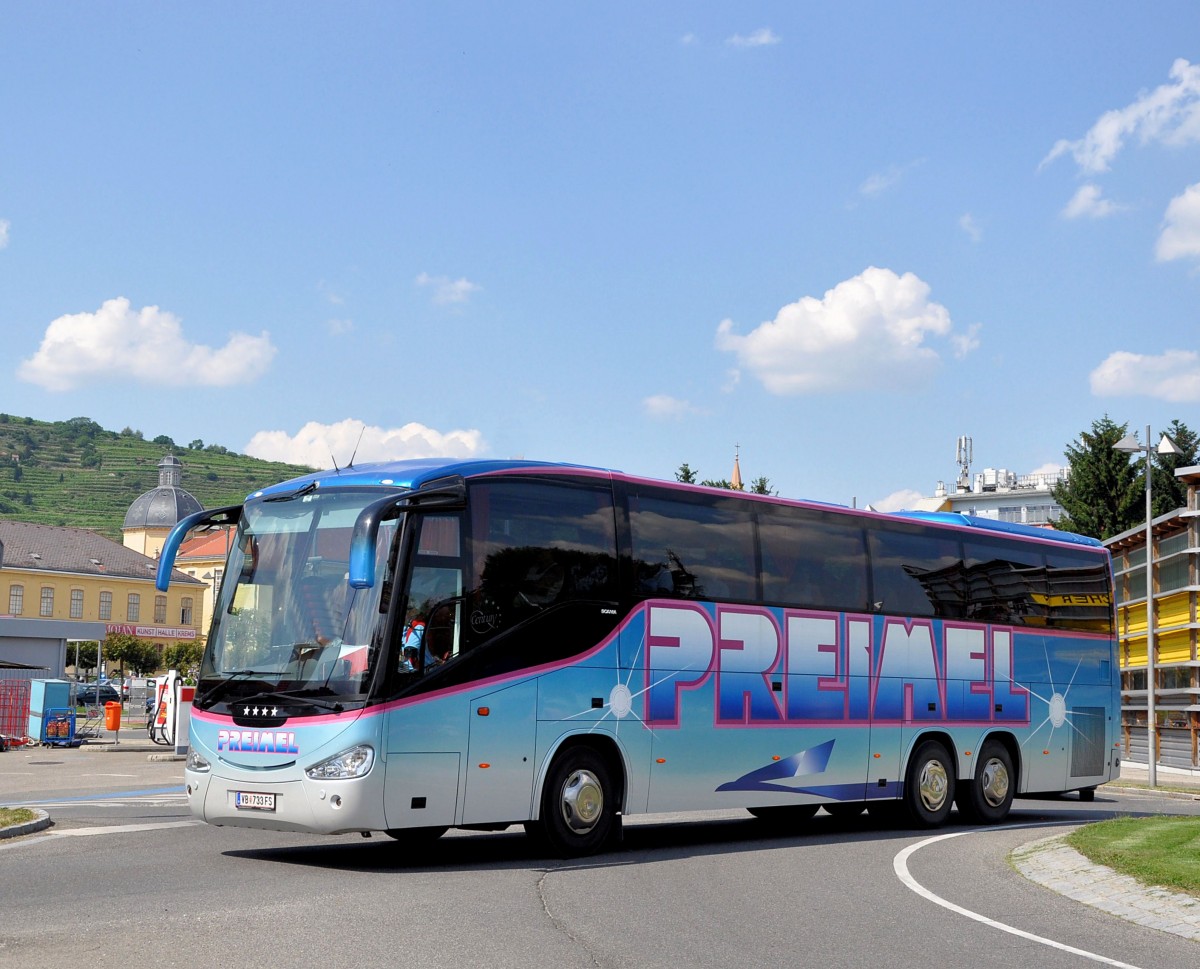 SCANIA CENTURY von PREIMEL Reisen aus sterreich am 10.7.2013 in Krems unterwegs.