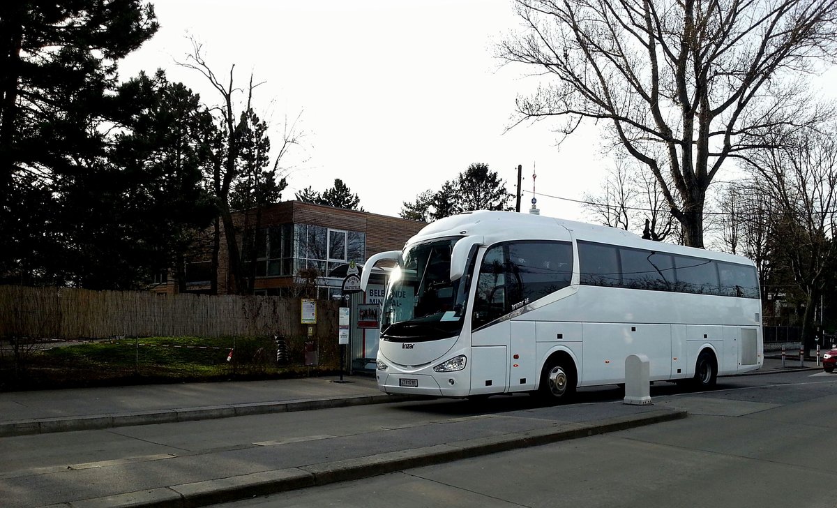 Scania Irizar i6 aus Niedersterreich beim Donauturm in Wien gesehen.