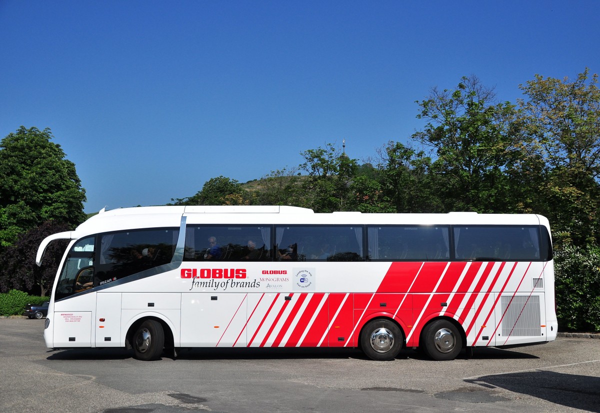 Scania Irizar I6 von Mengozzi aus Italien im Juni 2015 in Krems gesehen.