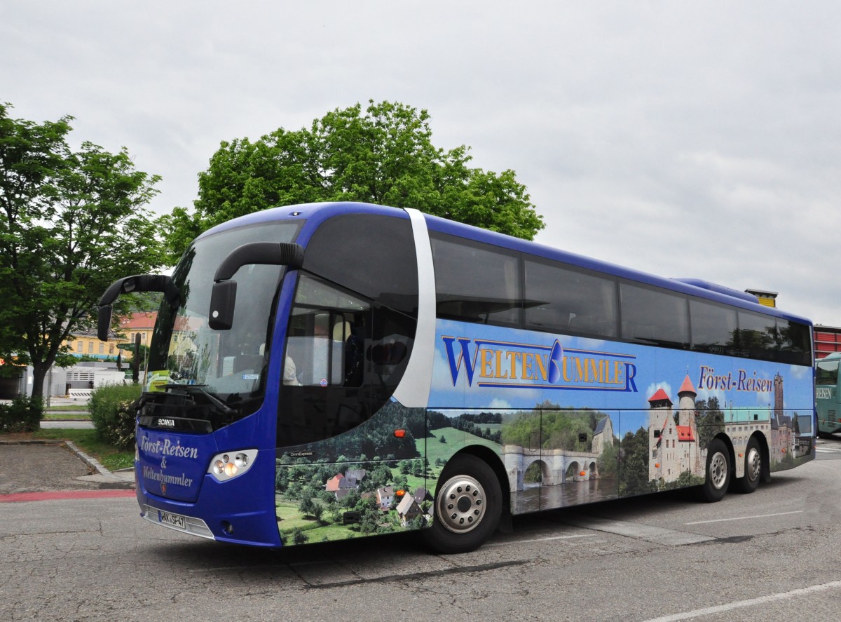 Scania Omnia Express von Frst Reisen aus der BRD am 21.5.2015 in Krems.