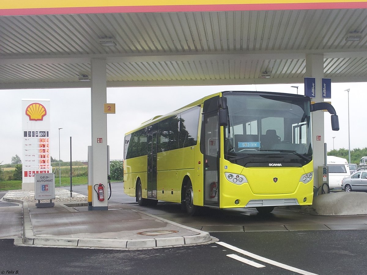 Scania OmniExpress für vermutl. Postbus/Österreich nahe Flensburg.