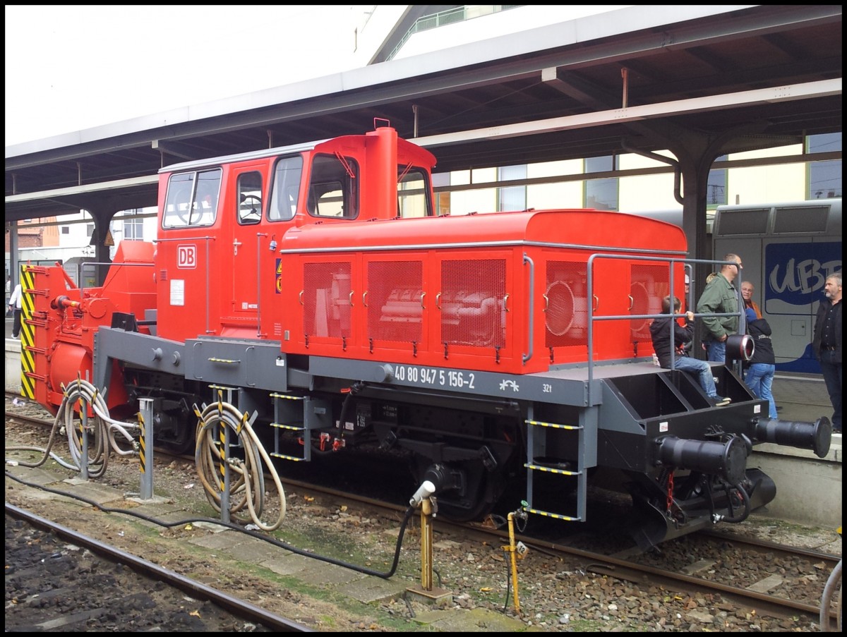 Schneefr�se 40 80 947 5 156-2 in Stralsund am 12.10.2013 