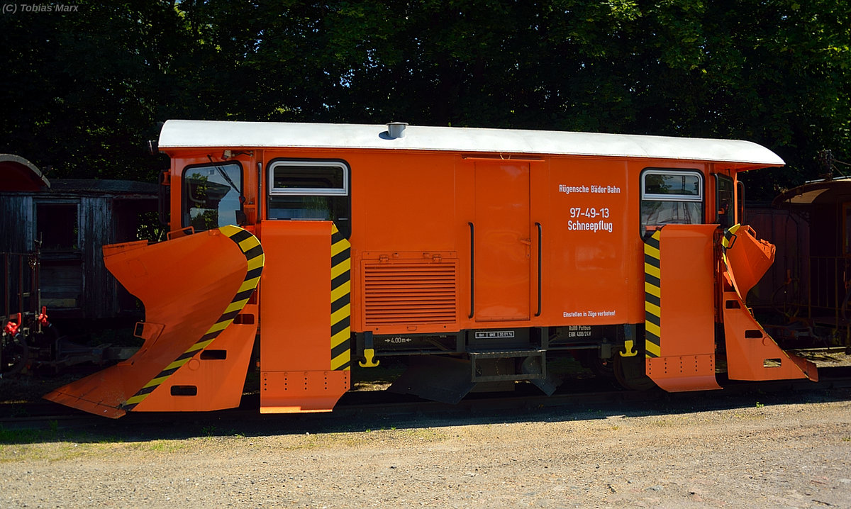 Schneepflug 97-49-13 am 22.07.2016 in Putbus abgestellt.