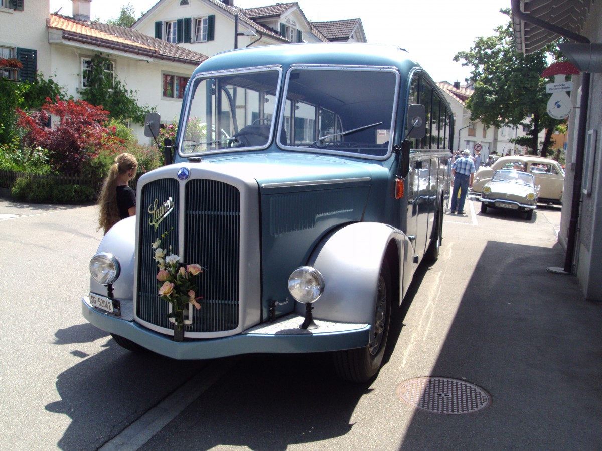 SCHNEIDER-Saurer Baujahr 1949 in Wald am 17.6.14. Dieser Oldtimerbus war am Anlass 'Wald rollt' ausgestellt.