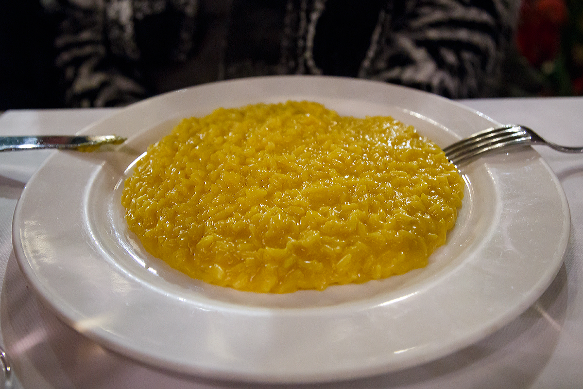 
Sehr leckeres Essen gab es in Milano (der Osteria Italiana am 27.12.2015)...

Risotto alla Milanese