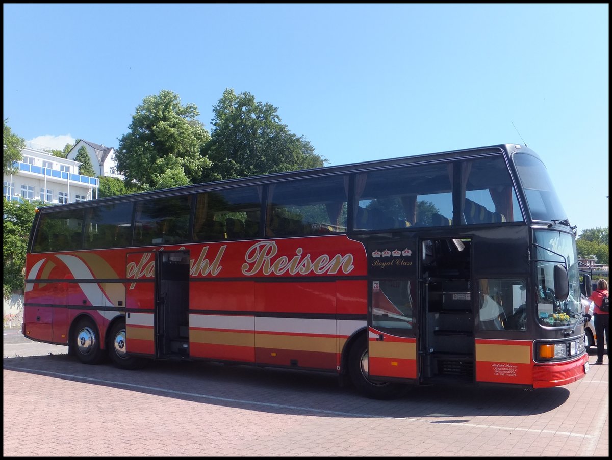 Setra 216 HDS von Kofahl Reisen aus Deutschland im Stadthafen Sassnitz.