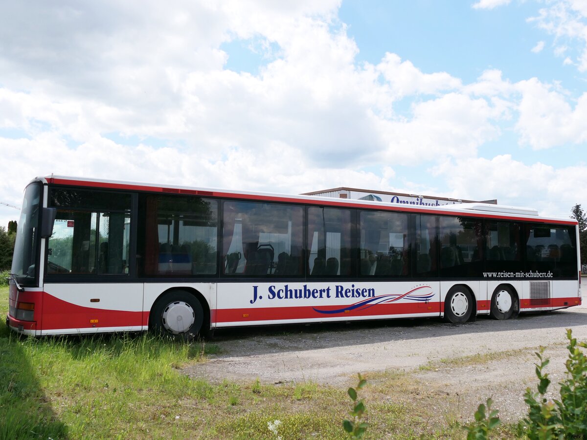 Setra 319 NF von J.Schubert Reisen aus Deutschland in Tessin.