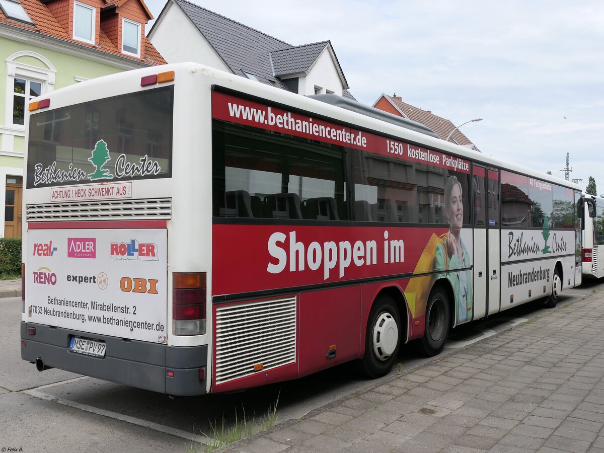 Setra 319 UL der MVVG in Neubrandenburg.