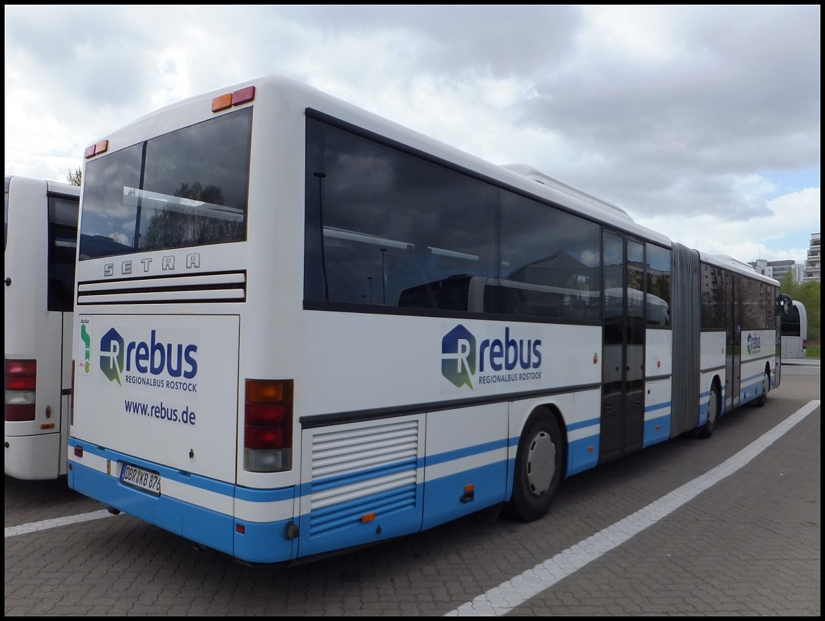 Setra 321 UL von Regionalbus Rostock in Rostock.