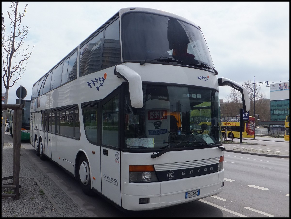 Setra 328 DT von Autonoleggi Bevilacqua aus Italien in Berlin.