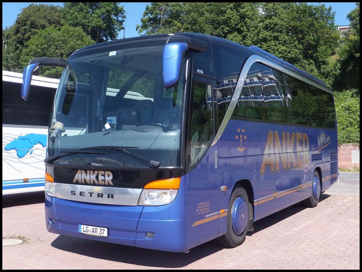 Setra 411 HD von Anker aus Deutschland im Stadthafen Sassnitz.