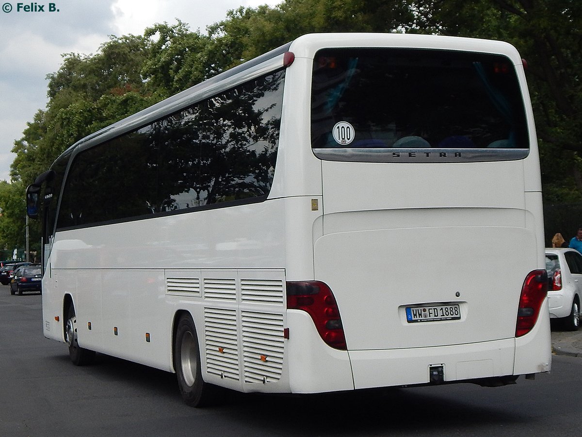 Setra 411 HD von Erda Touristik aus Deutschland in Berlin.