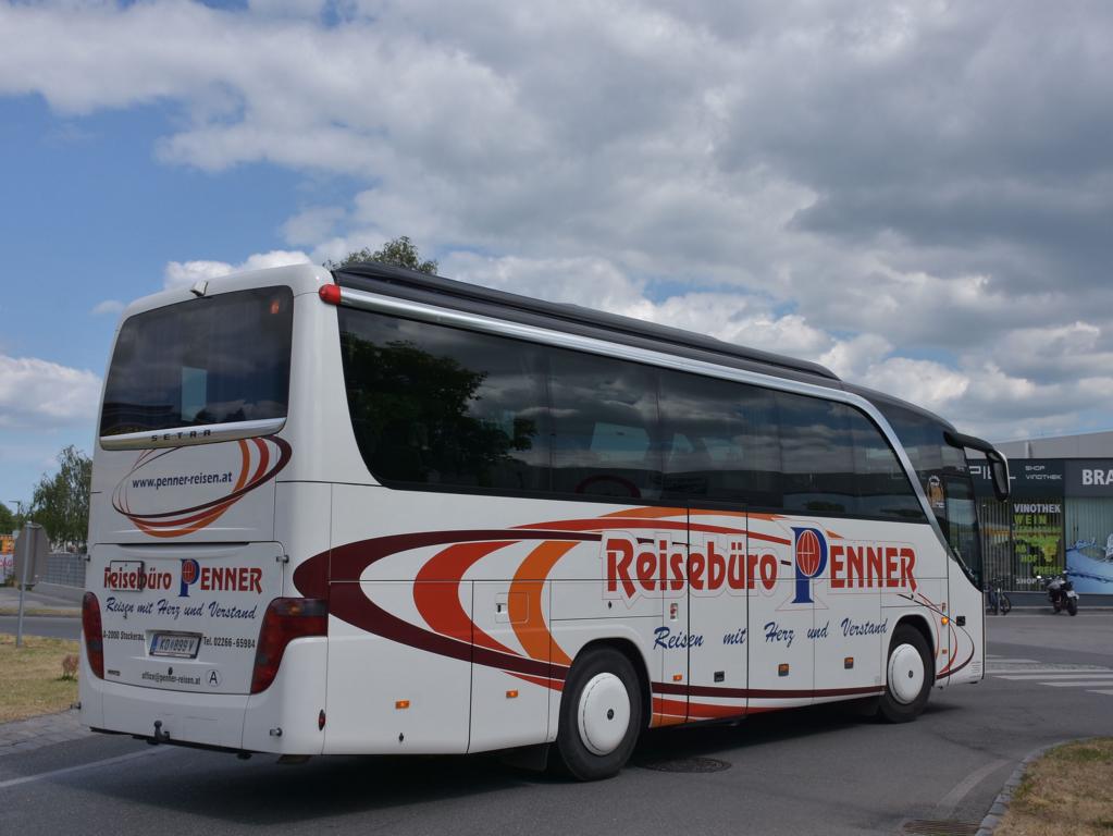 Setra 411 HD vom Reisebüro PENNER aus Österreich 06/2017 in Krems.