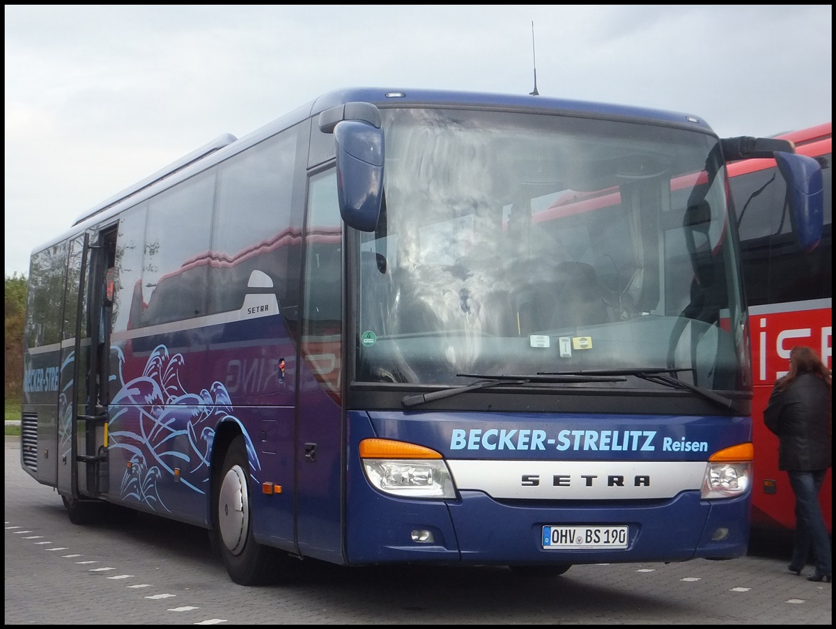 Setra 415 GT von Becker-Strelitz Reisen aus Deutschland bei der Raststtte Fuchsberg.