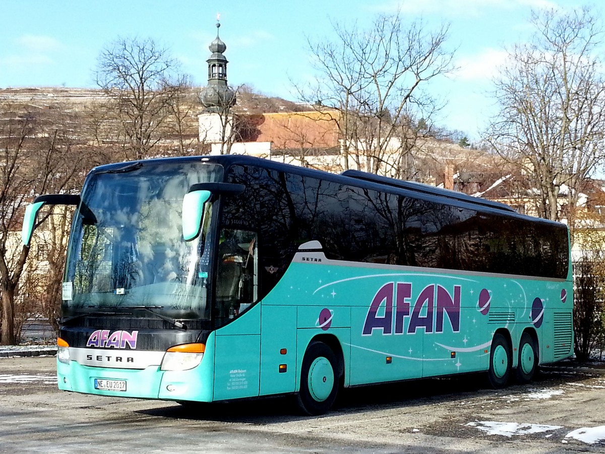 Setra 415 GT-HD von AFAN Reisen aus der BRD am 30.12.2014 in Krems.