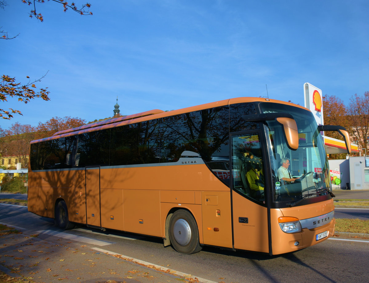 Setra 415 GT-HD von Klnjarat aus Ungarn in Krems.