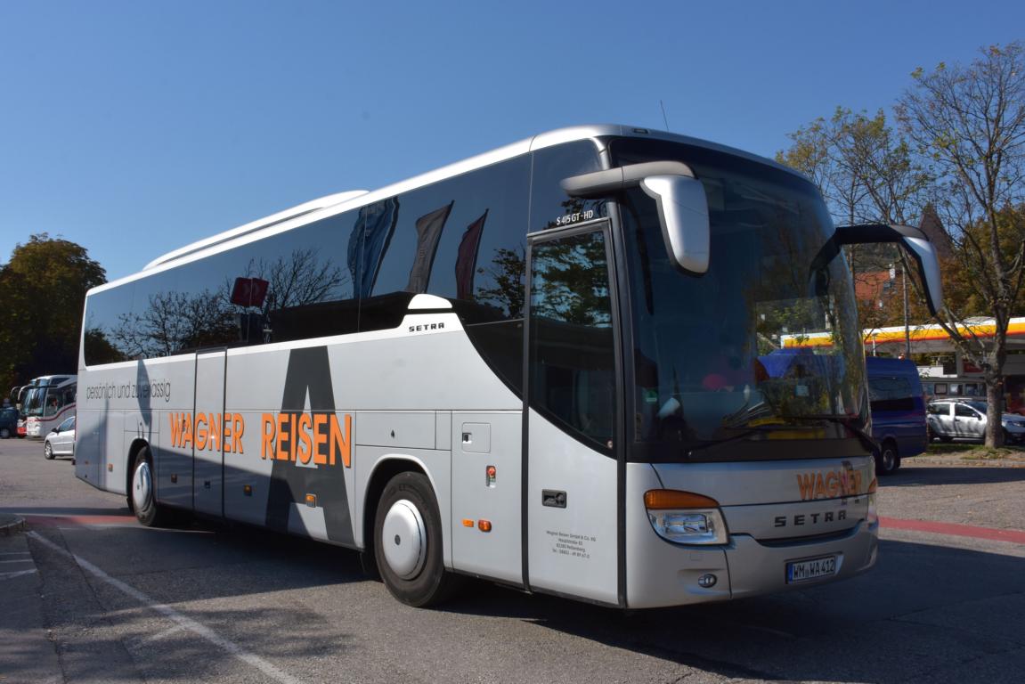 Setra 415 GT-HD von WAGNER Reisen aus der BRD 09/2017 in Krems.