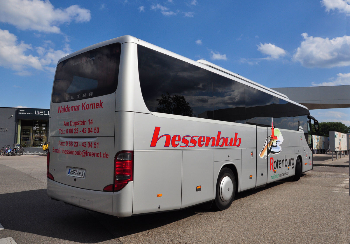 Setra 415 GT-HD von Waldemar Kornek  Hessenbub  aus der BRD in Krems unterwegs.