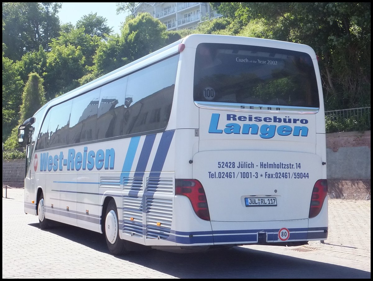 Setra 415 HD von Labudda (ex West-Reisen) aus Deutschland im Stadthafen Sassnitz.